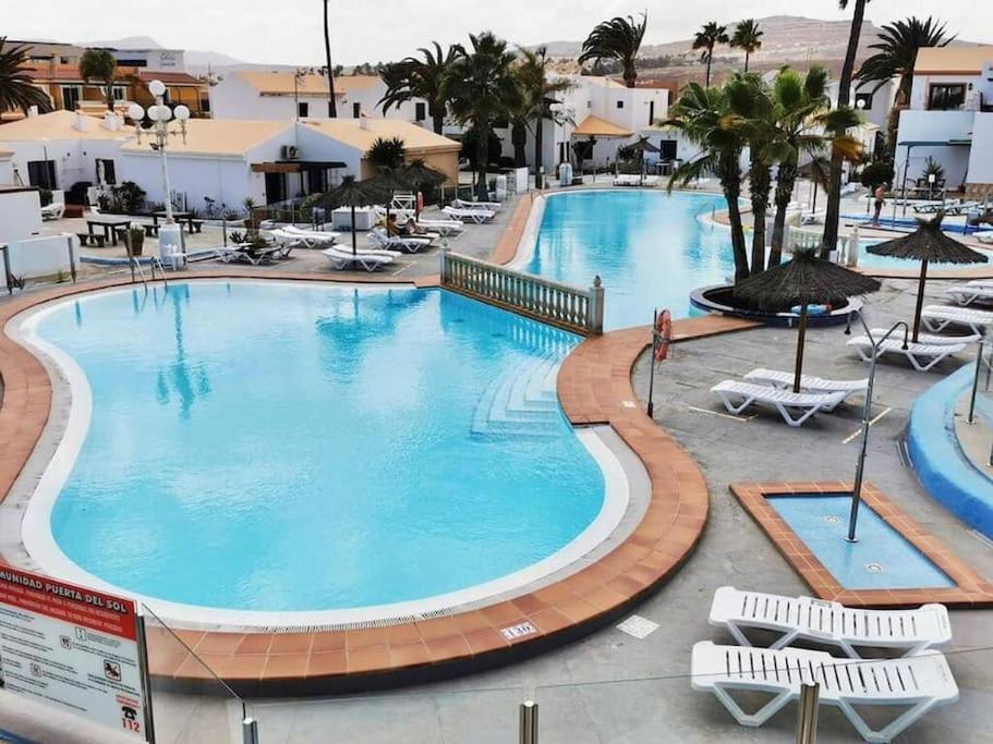 Lovely Apartment Near The Beach With Pool & Wifi Caleta De Fuste Exteriör bild