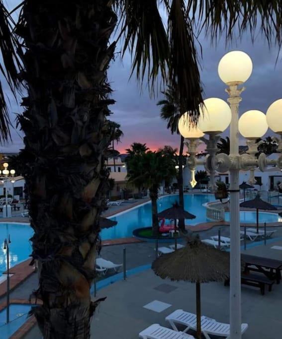 Lovely Apartment Near The Beach With Pool & Wifi Caleta De Fuste Exteriör bild